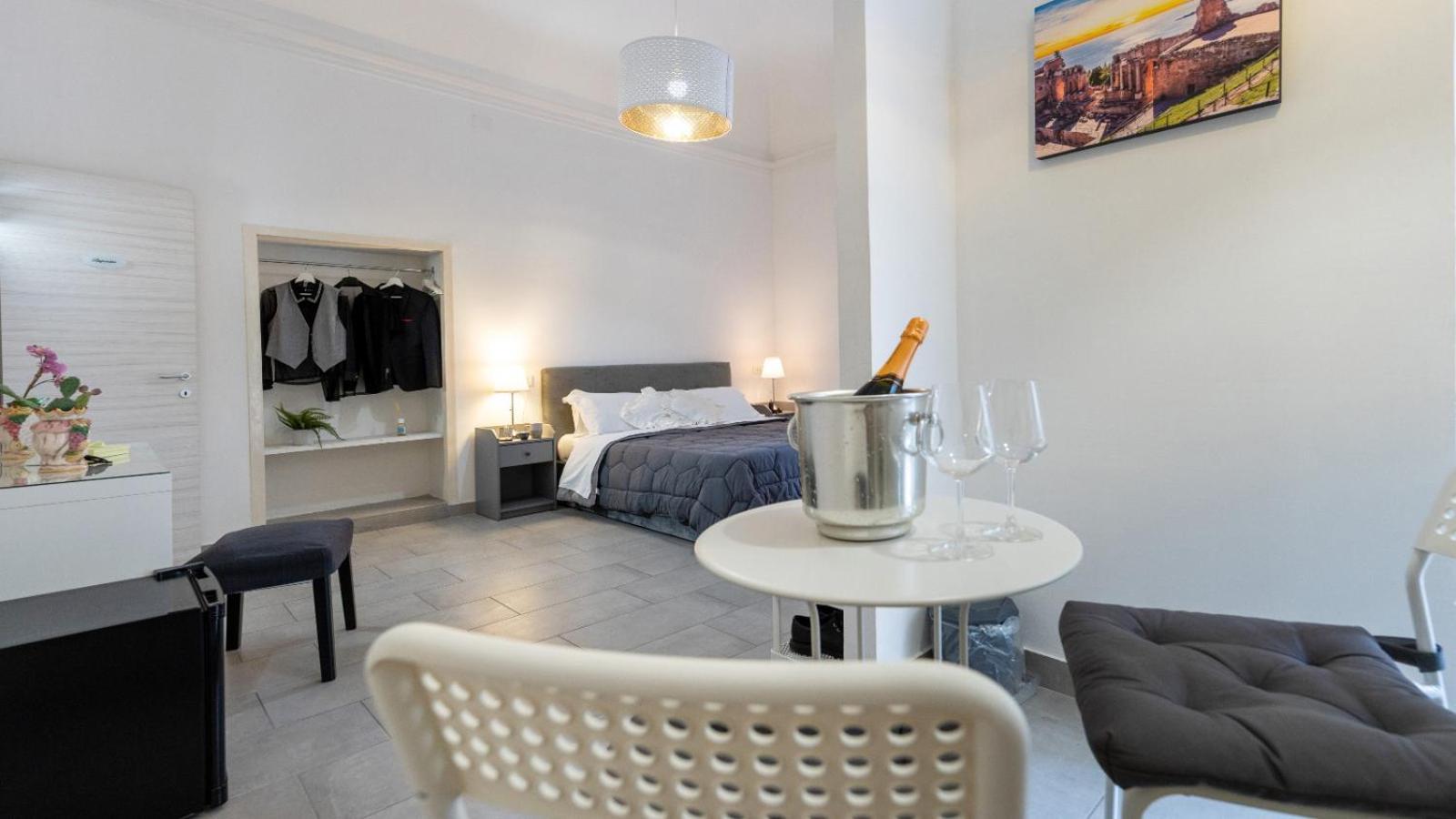 Duomo Luxury Suite カターニア エクステリア 写真